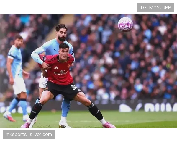 曼联球员表现与战术体系问题显现，当前赛季竞争力稳定性面临考验