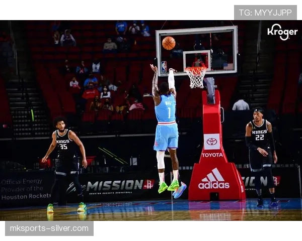 沃尔由单打转挡拆吸引内线提升队友效率